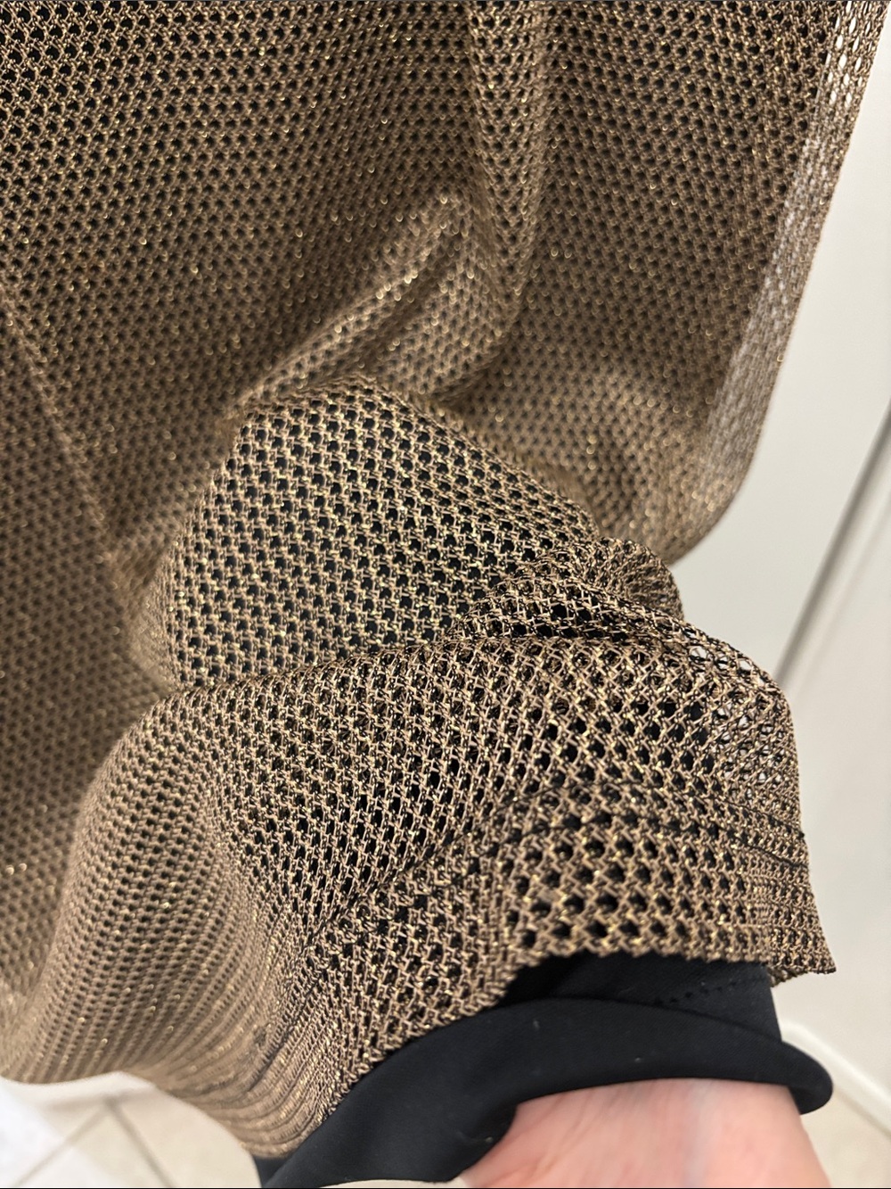 Jessica Howard Black and Gold Two-Piece Dress with Fringe Detail - Picture 3 of 4